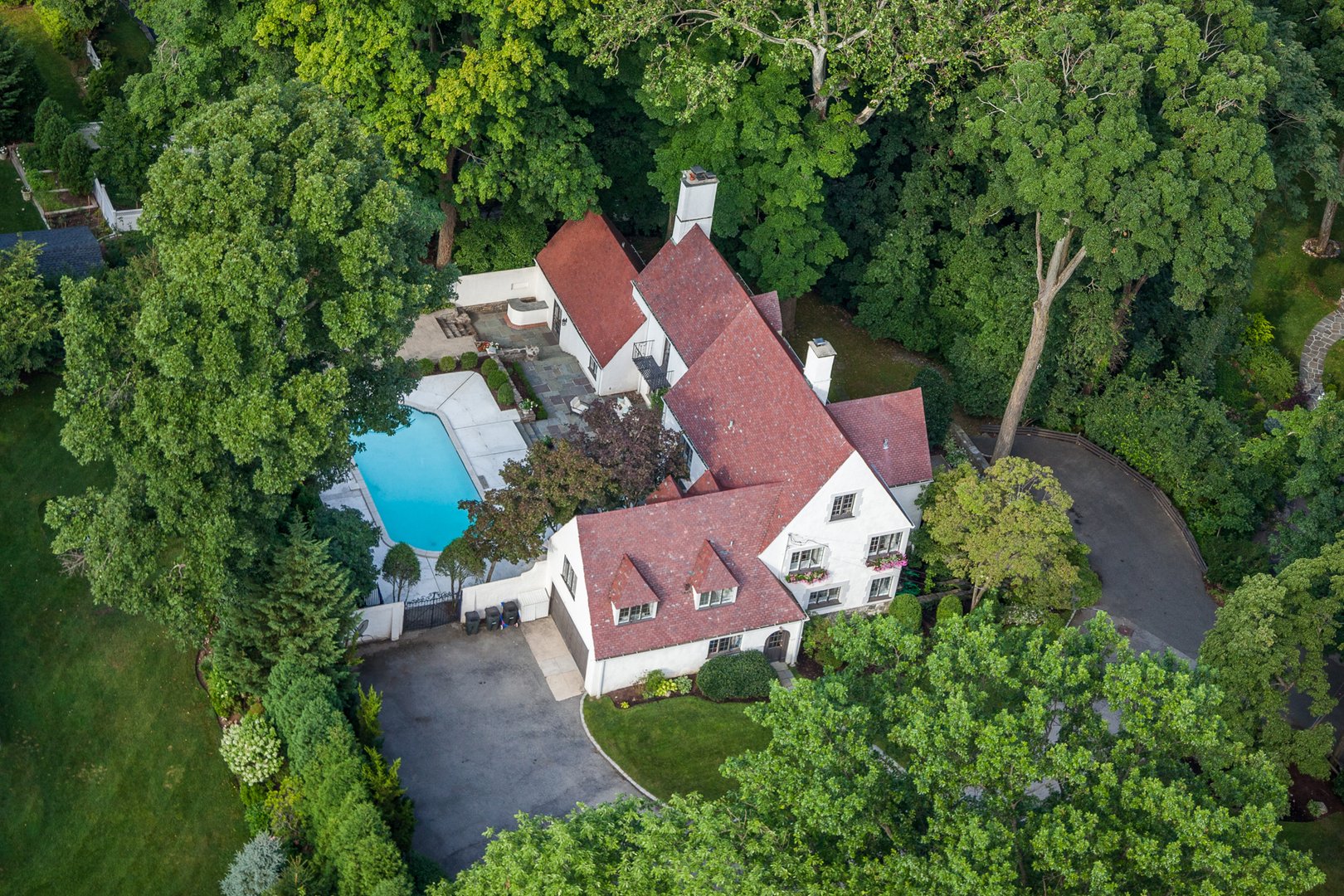 17 Wood End Lane Photo 1