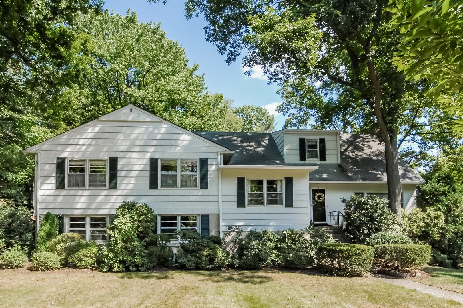 11 Country Road Photo 1