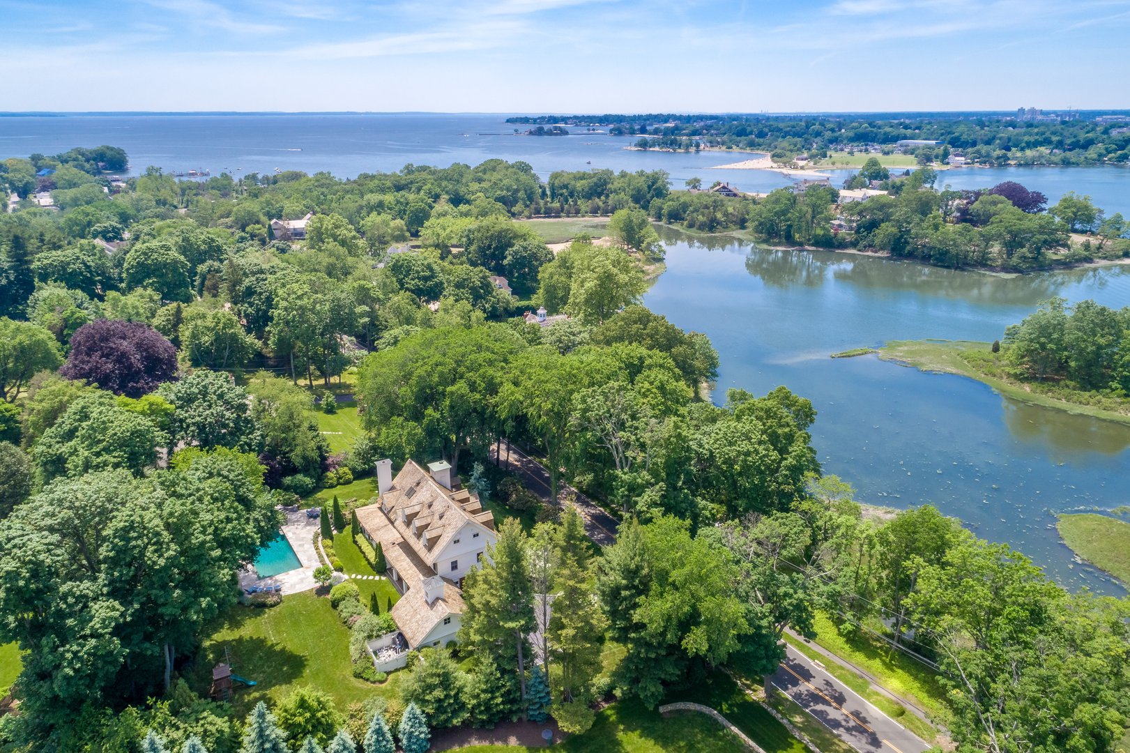 116 Nearwater Lane Photo 1