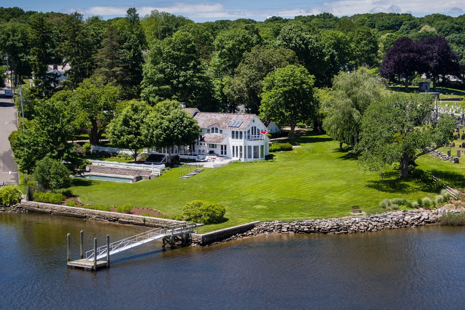 19-21 Little Point Street Photo 1