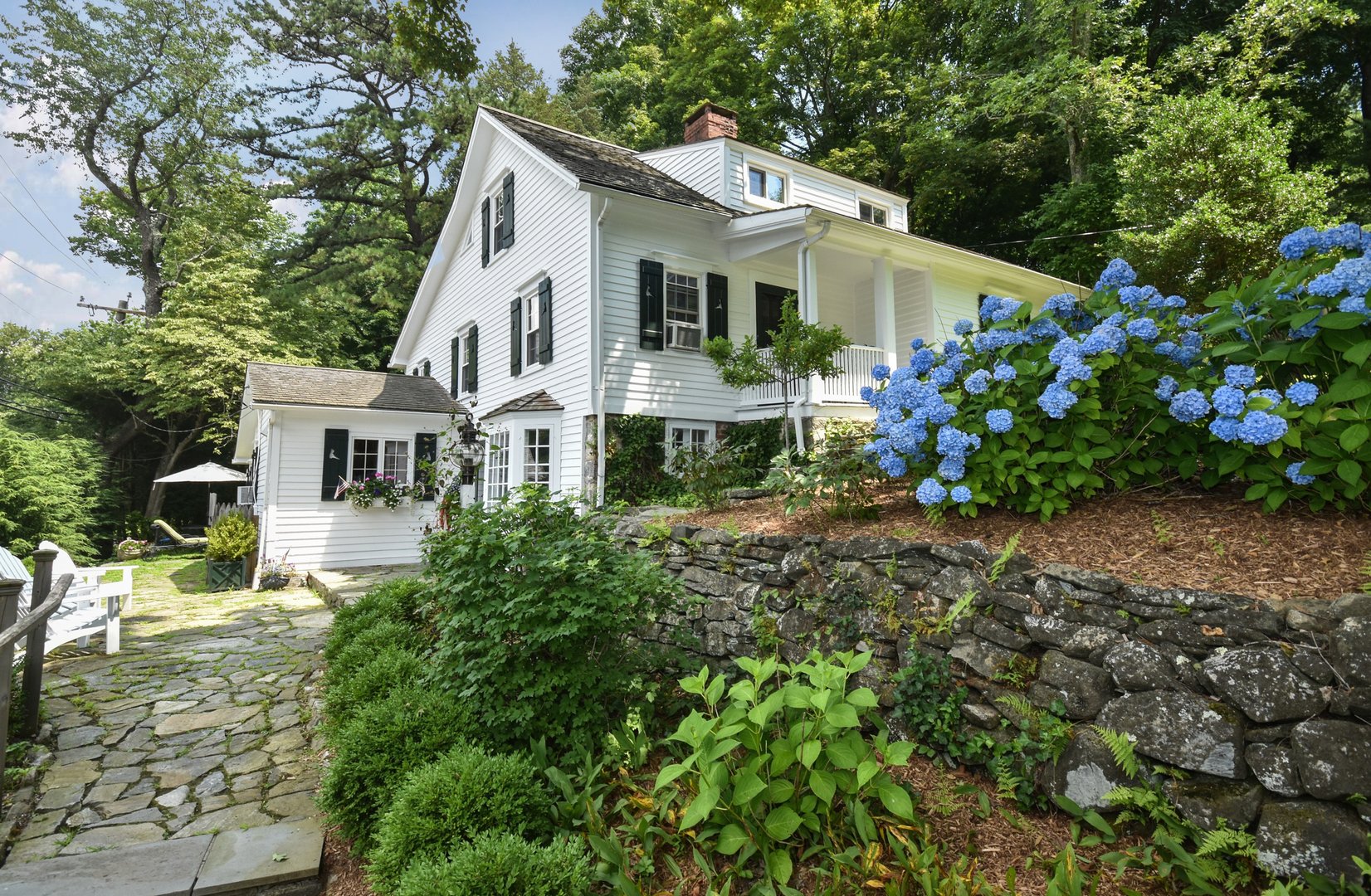 22 Ford Road Photo 1