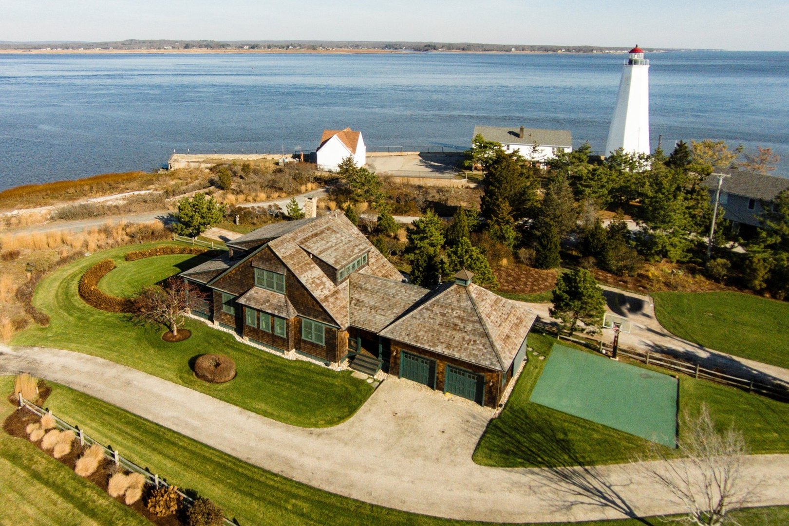 102b Sequassen Avenue Photo 1