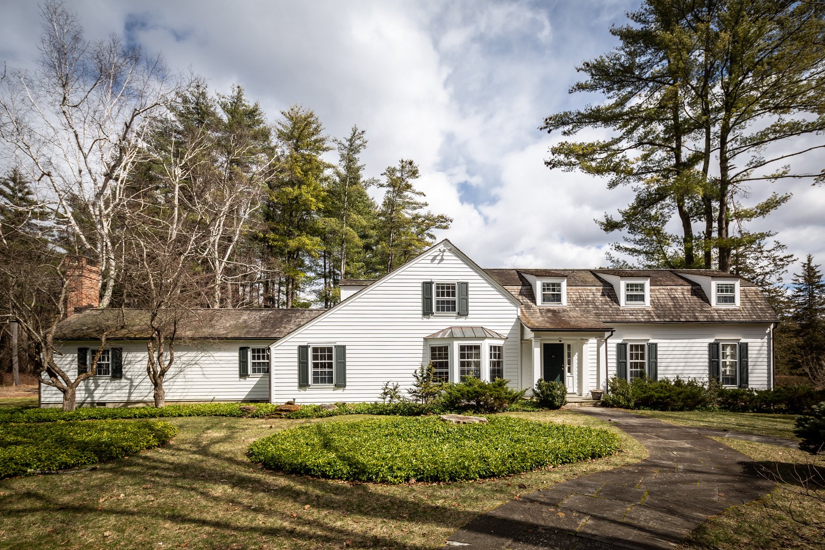 194 Low Road Photo 1