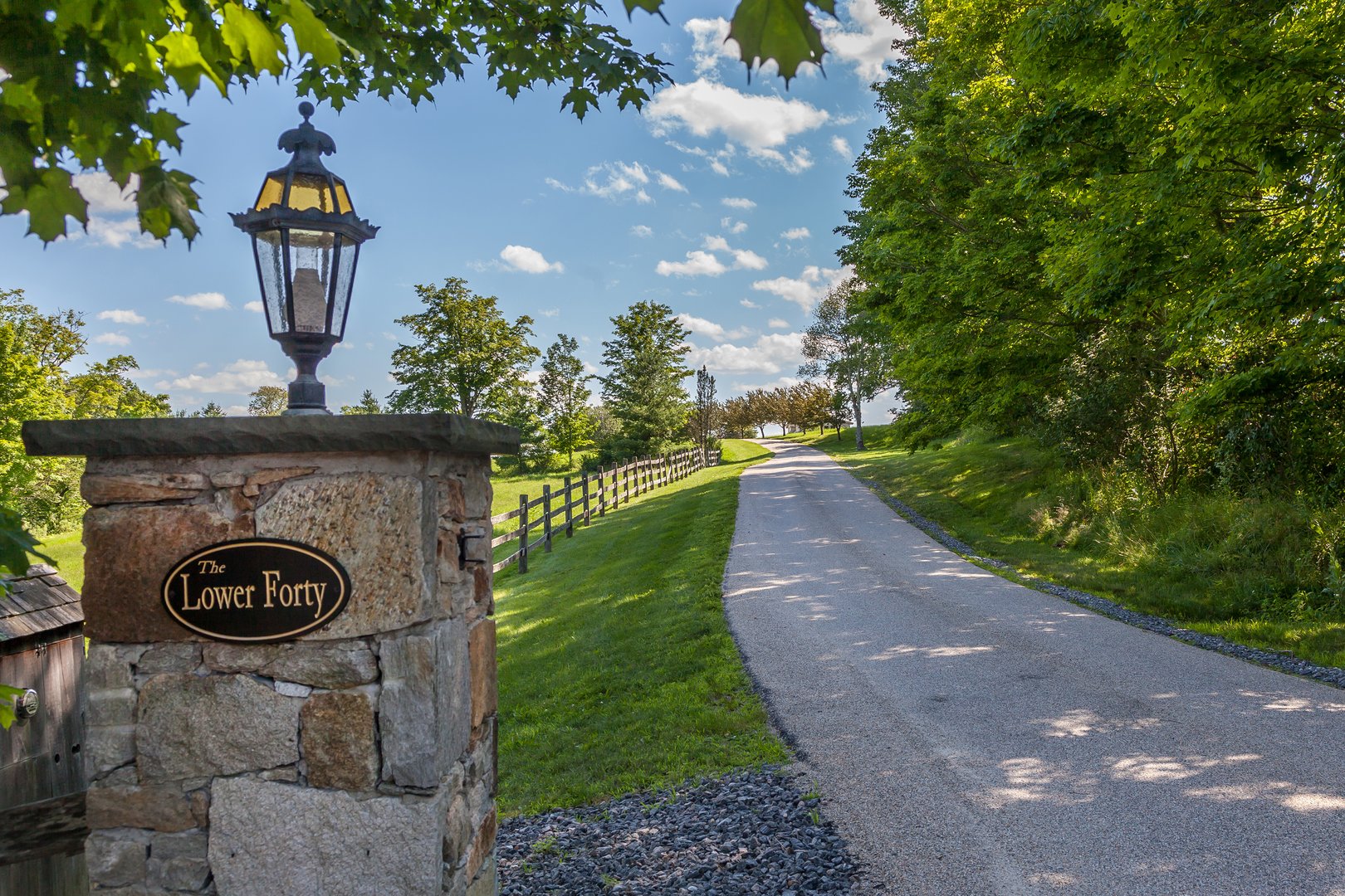 290 Northfield Road Photo 1