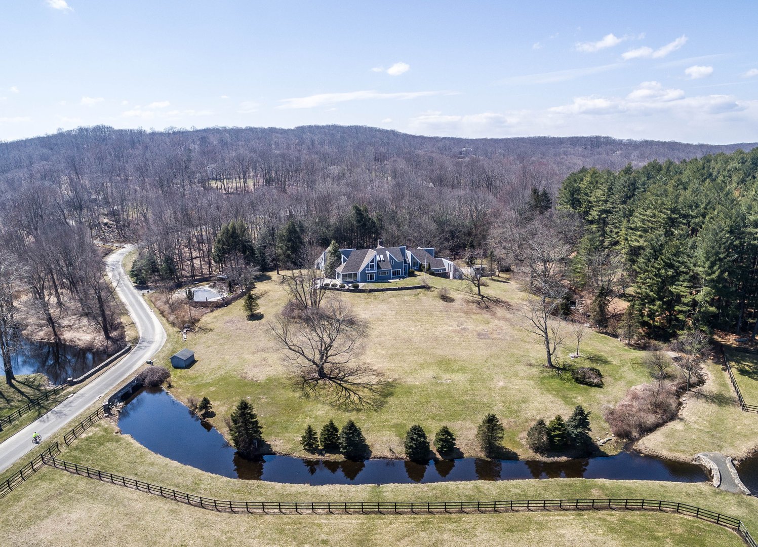 8 Equestrian Ridge Photo 1