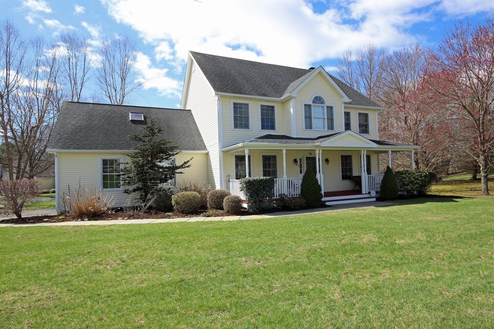 5 Taylor Court Photo 1