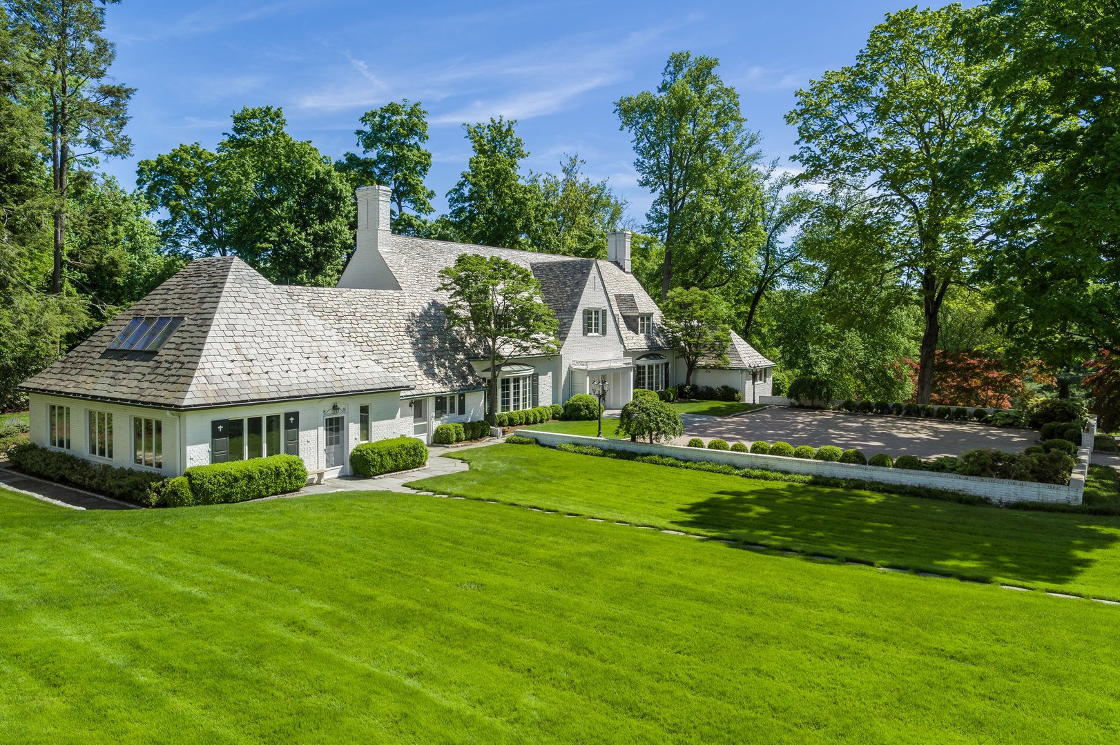 11 Lincoln Lane Photo 1