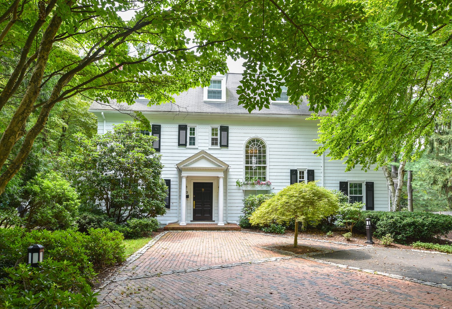 211 South Main Street Photo 1