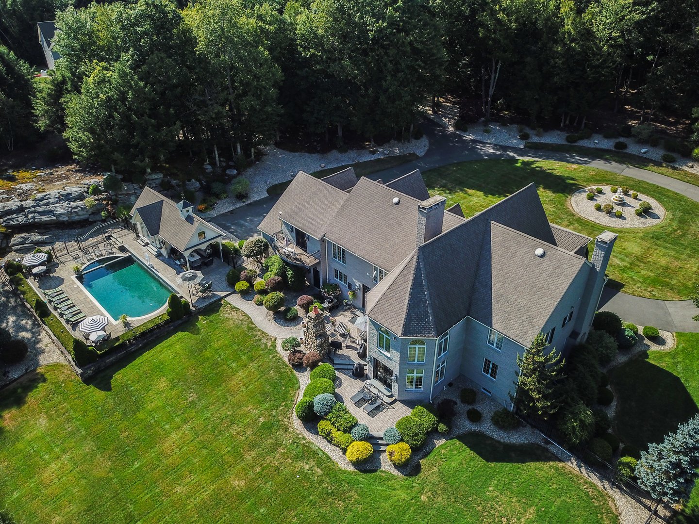 31 Deer Run Road Photo 1