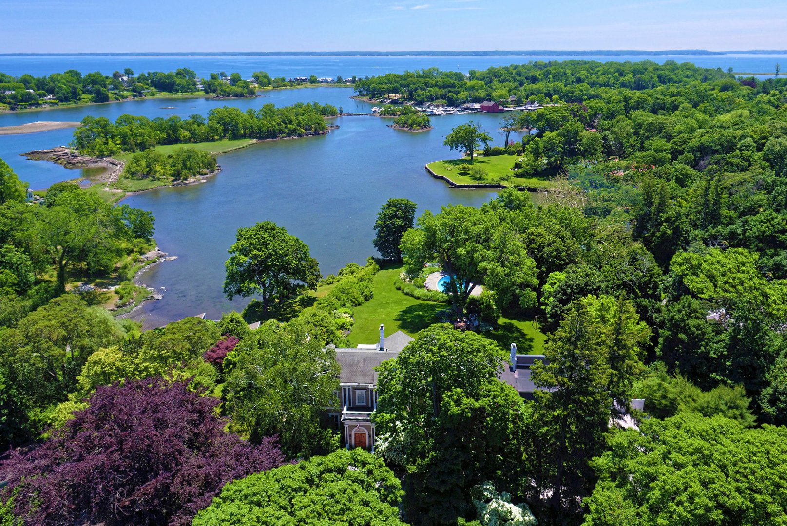 350 Grace Church Street Photo 1