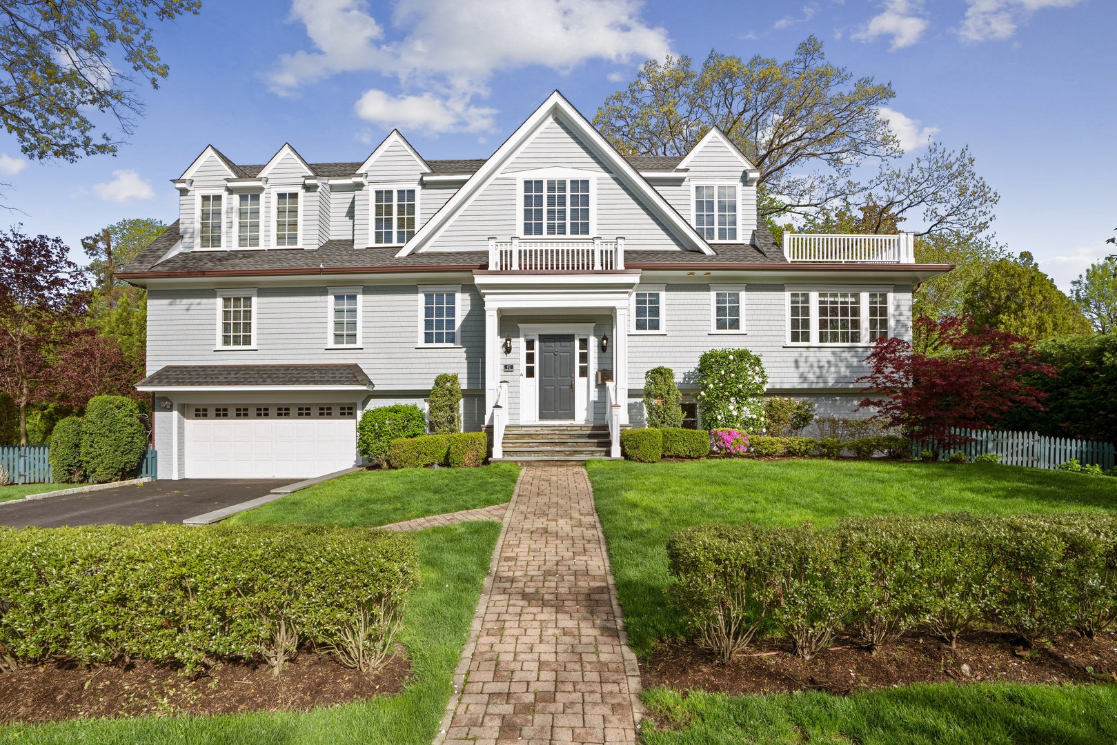 82 Shore Drive Photo 1