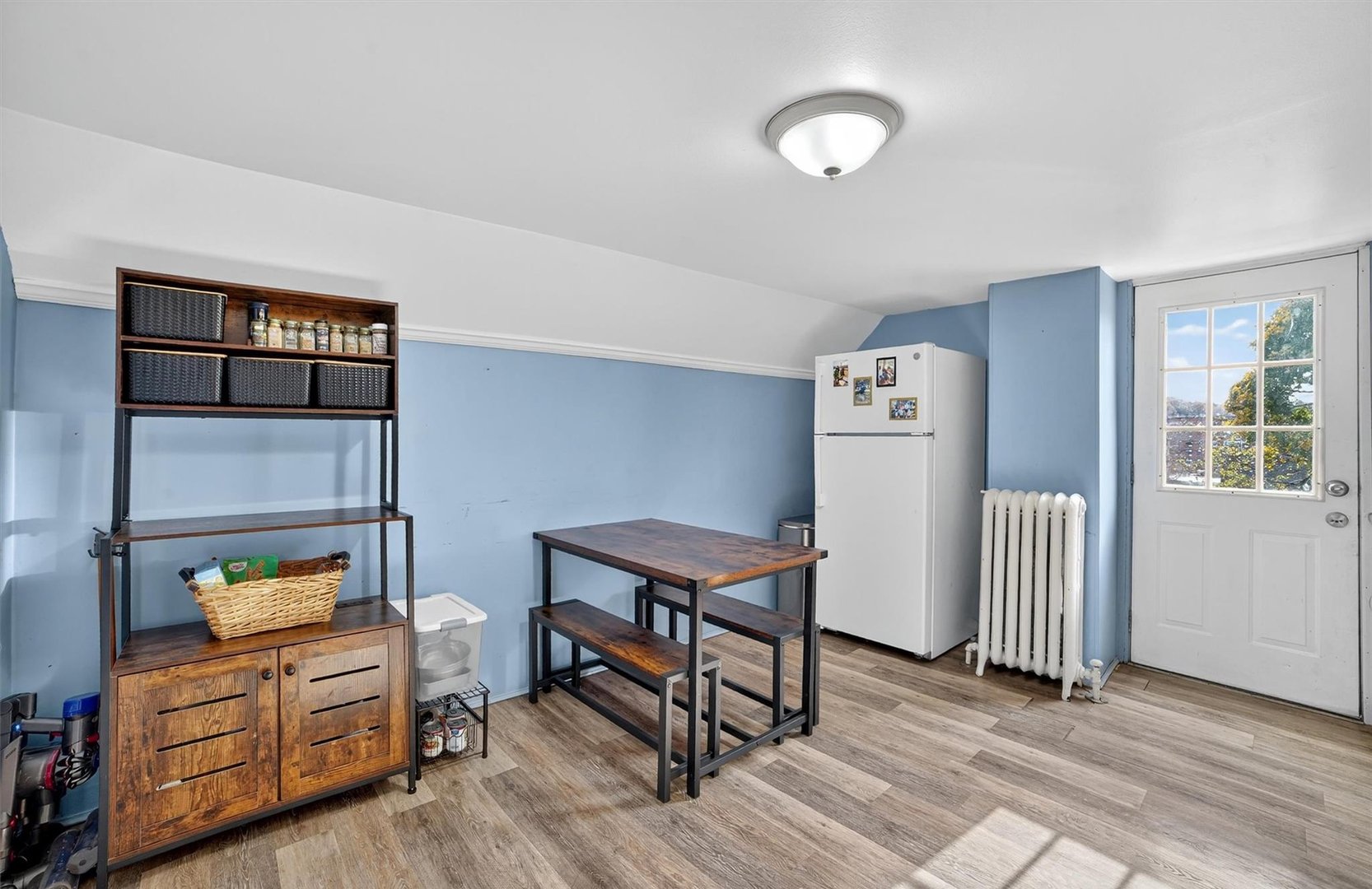 140 Beekman Avenue Photo 23