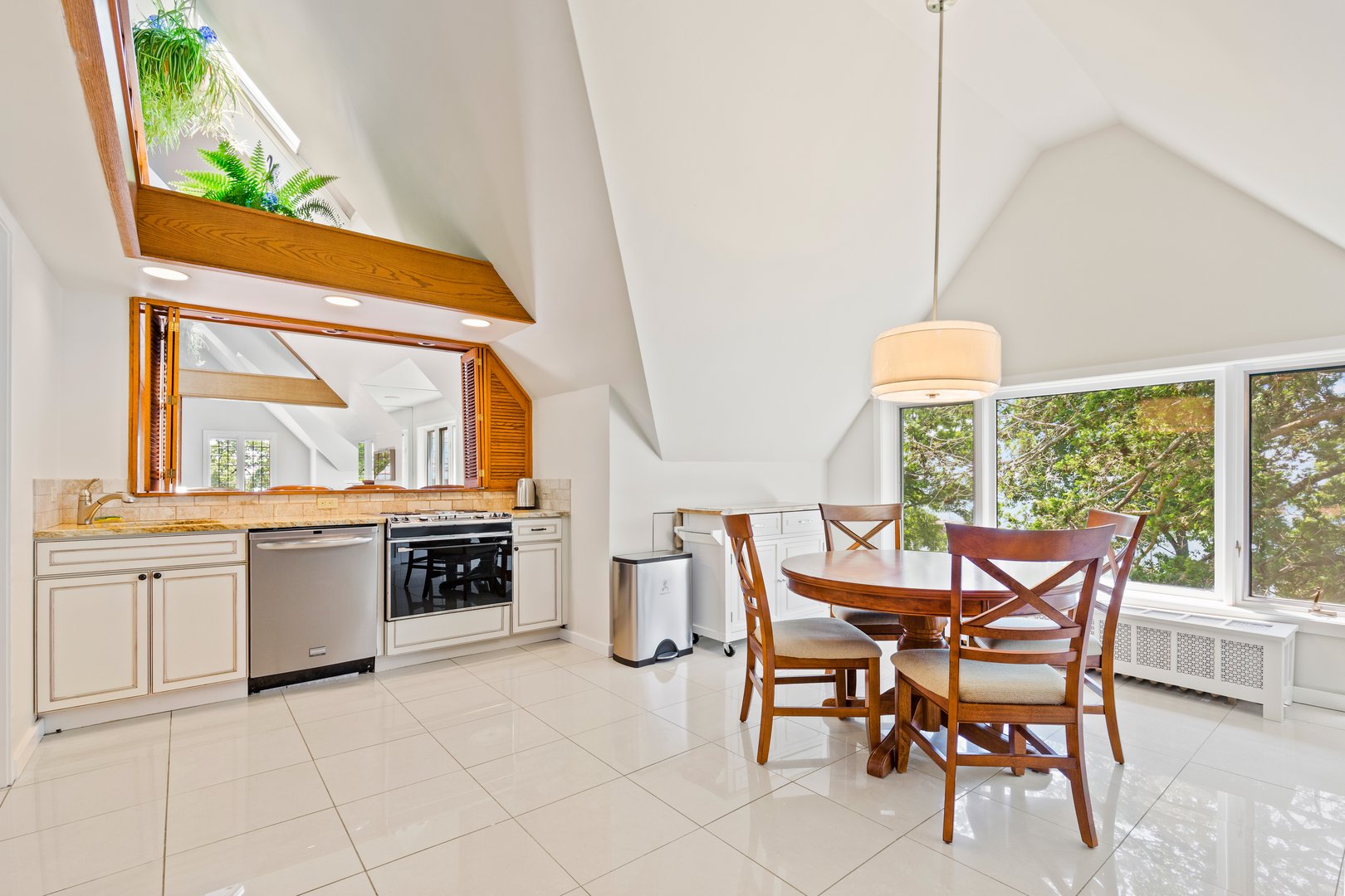 6 Shore Road Photo 28