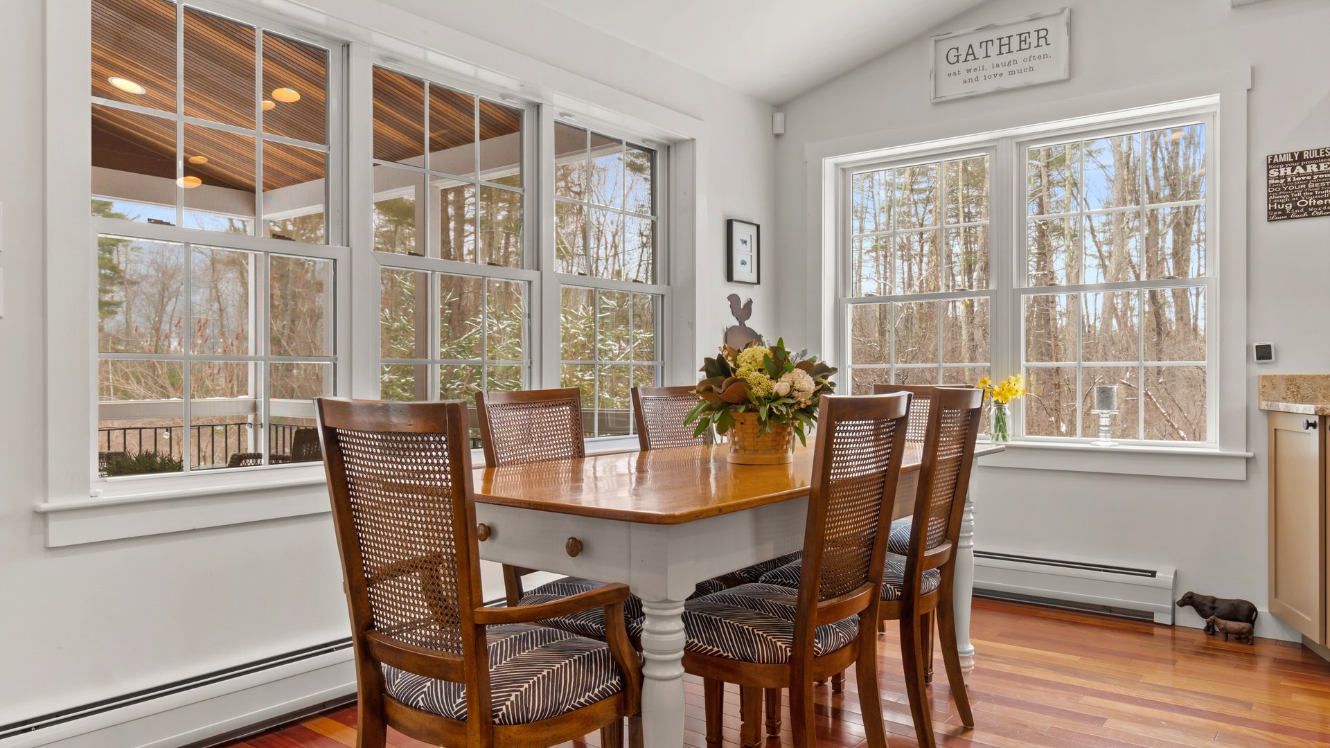 4 Madisons Way Photo 9