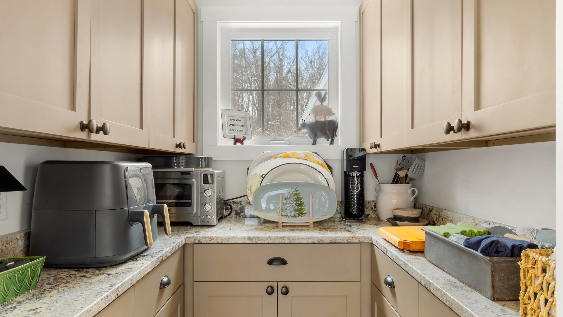 4 Madisons Way Photo 12