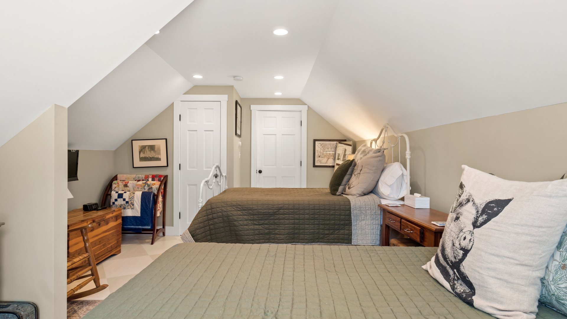 4 Madisons Way Photo 44