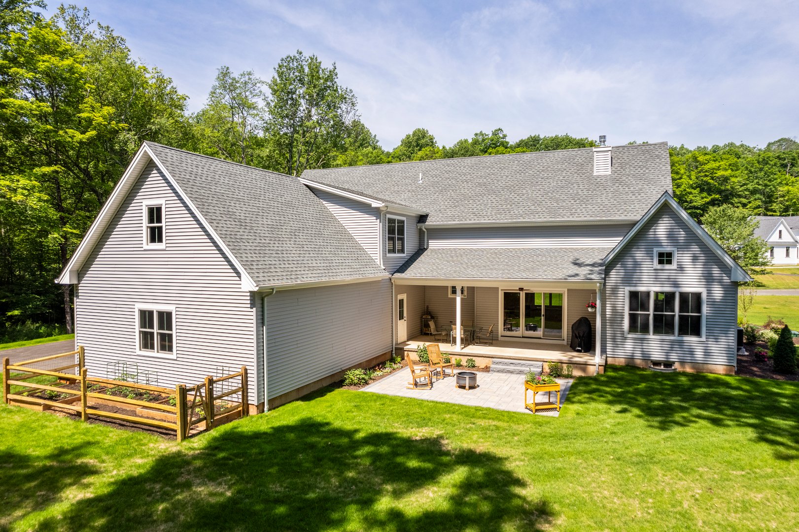 57 Henderson Road Photo 7