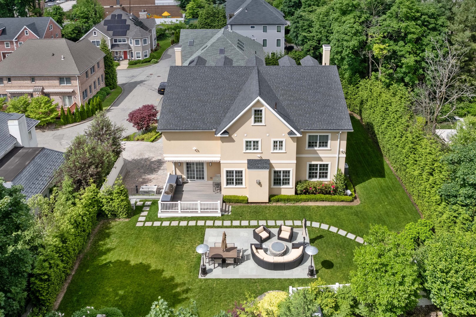 622 W 256th Street Photo 30