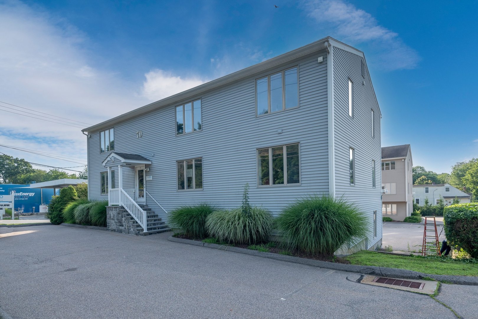 70 Essex Road  #West Building Photo 2