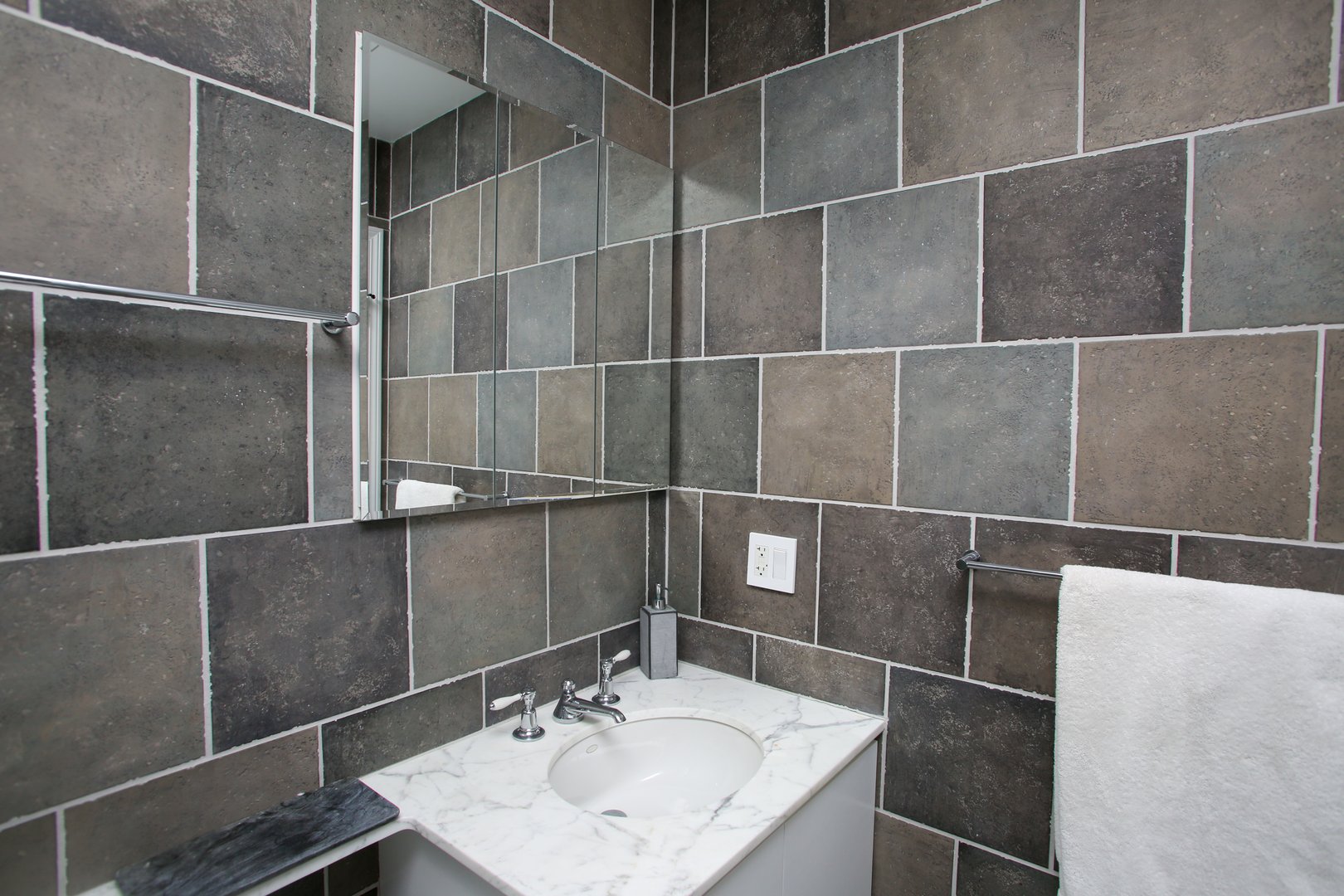 23 Cross Rd Photo 24