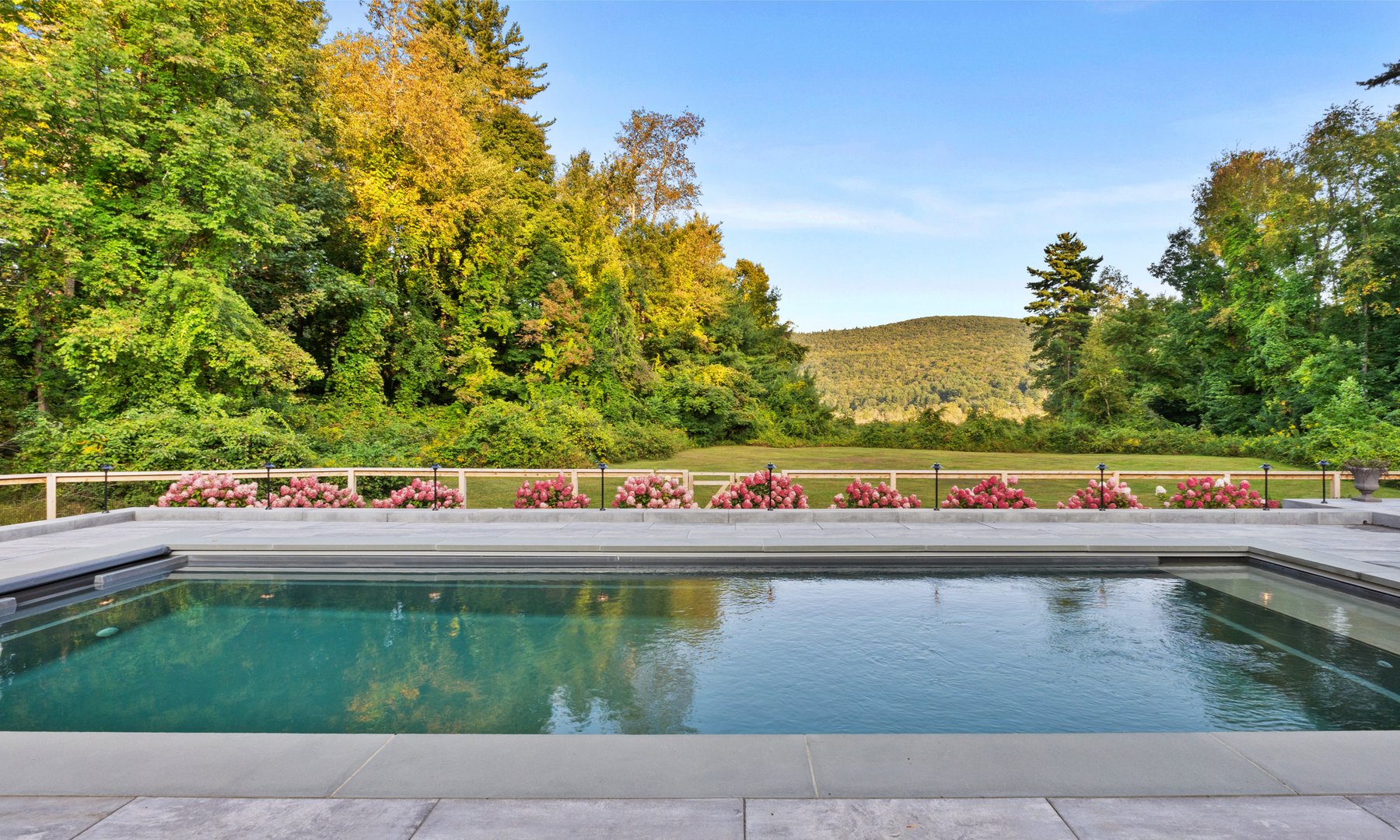 4 Madisons Way Photo 47