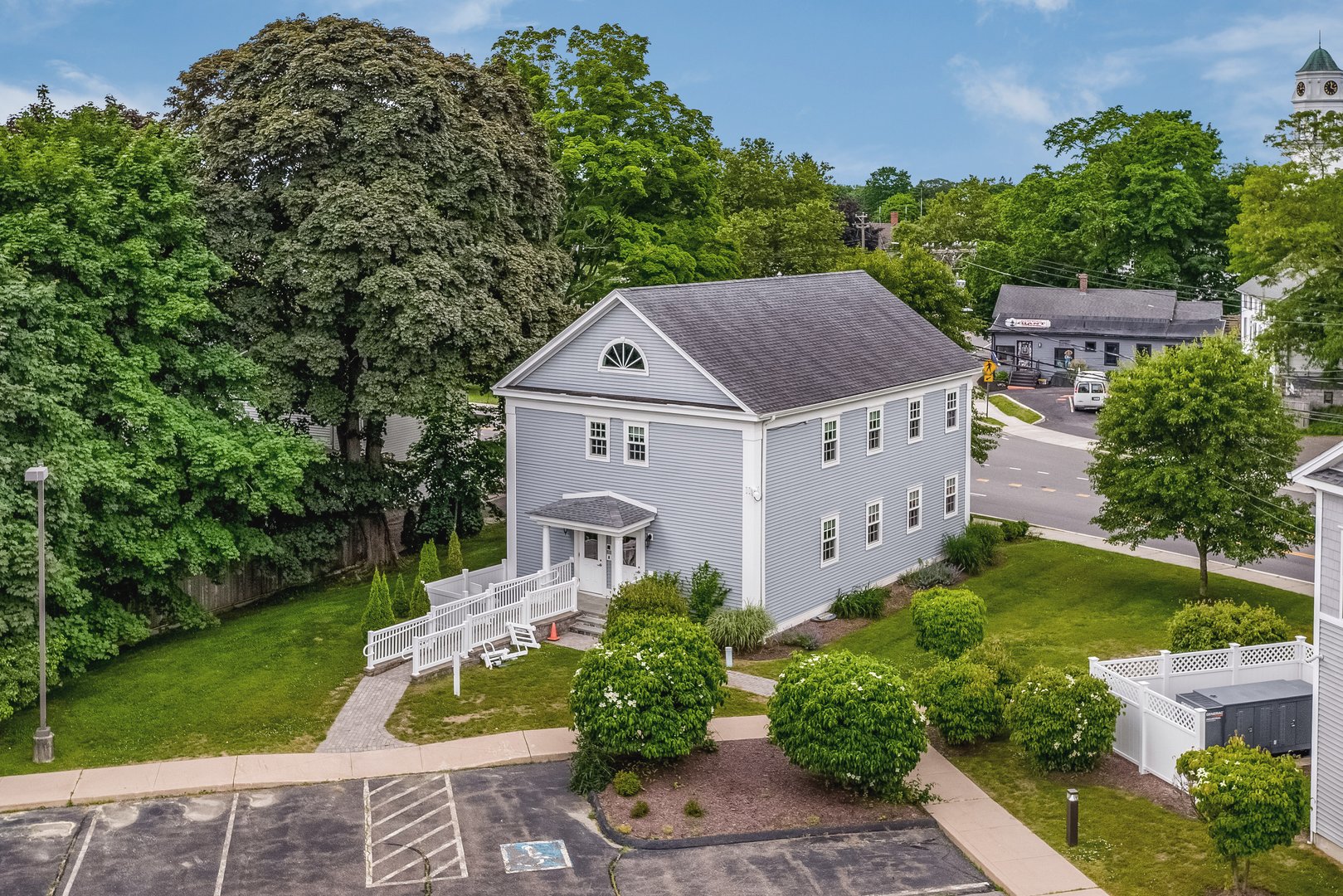 36 Westbrook Place Photo 3