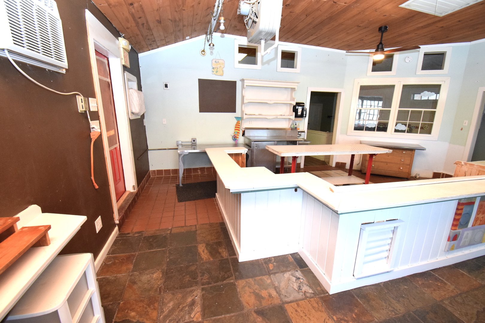 34 Lyme Street Photo 28