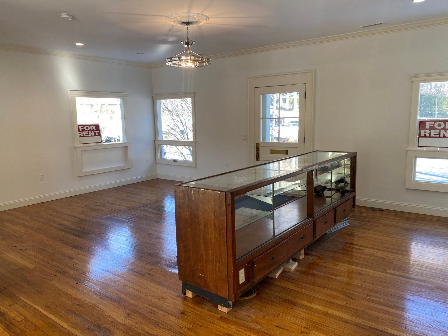 108 Main Street Photo 3