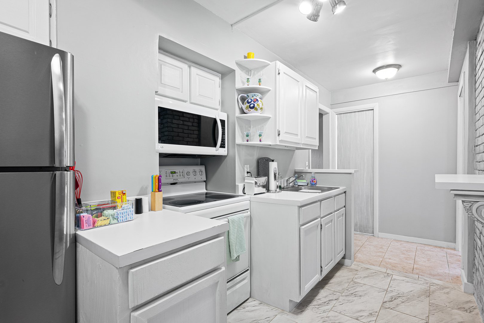 2 Norwich Road Photo 8