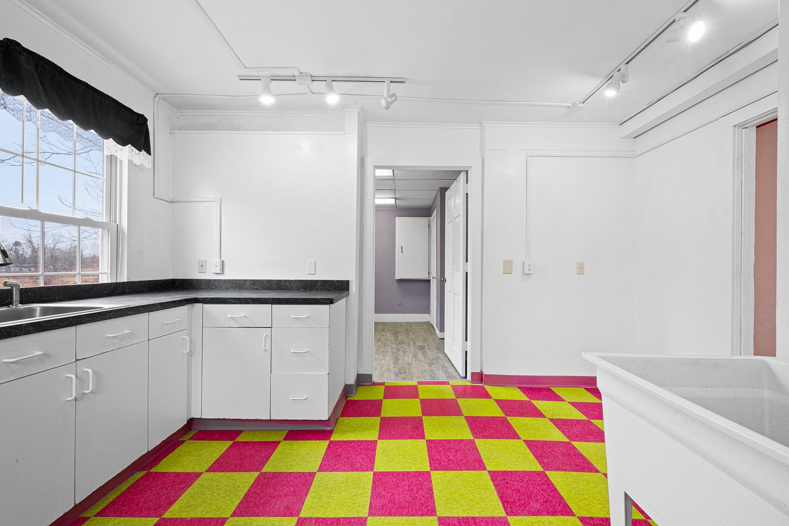 2 Norwich Road Photo 33