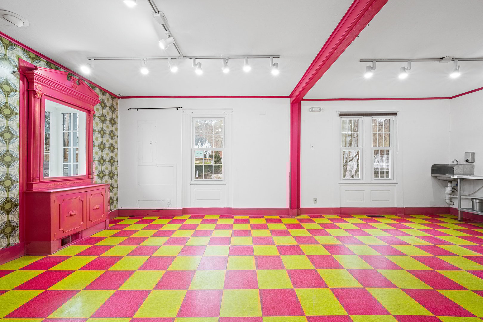 2 Norwich Road Photo 18