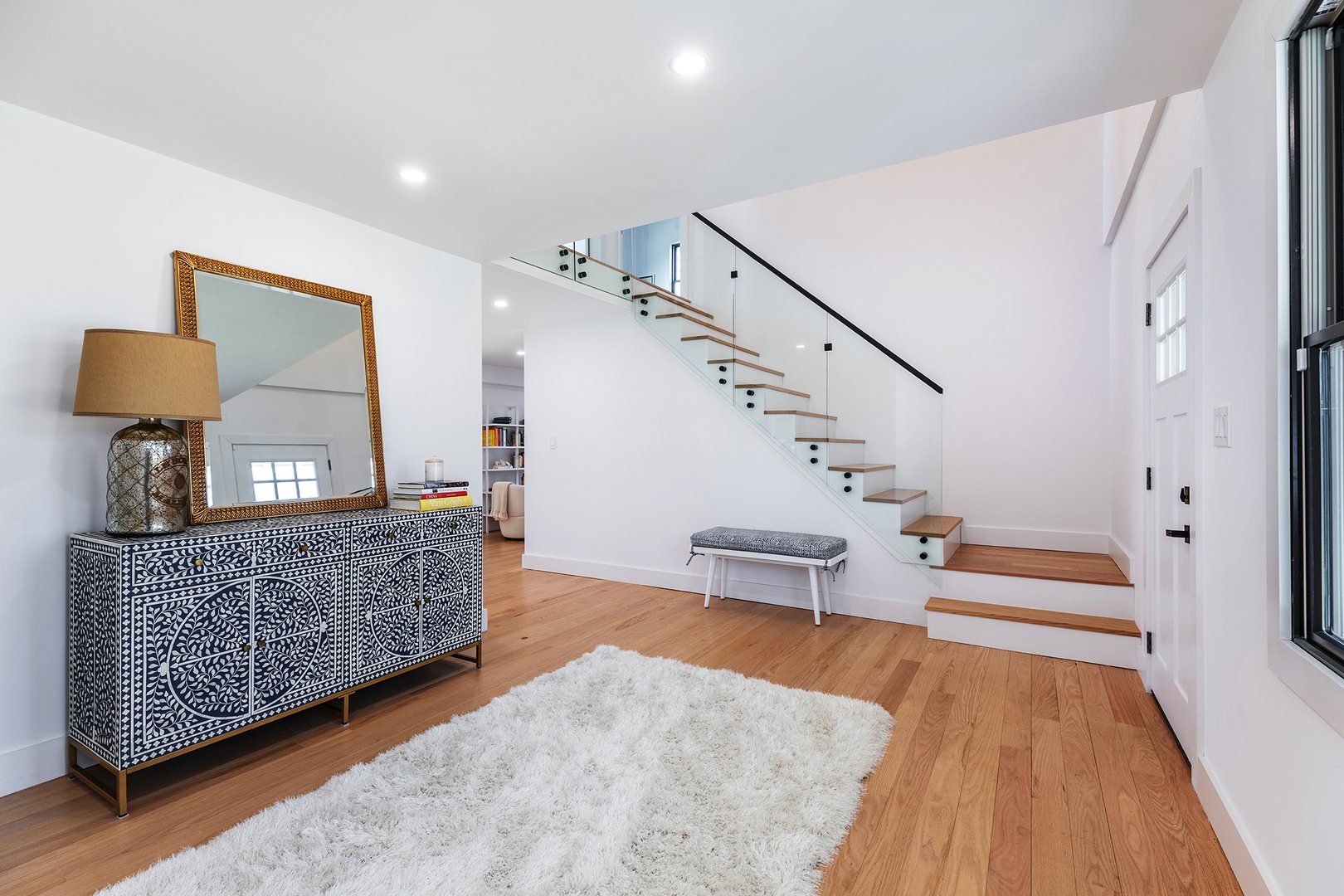 323 Wells Hill Road Photo 5