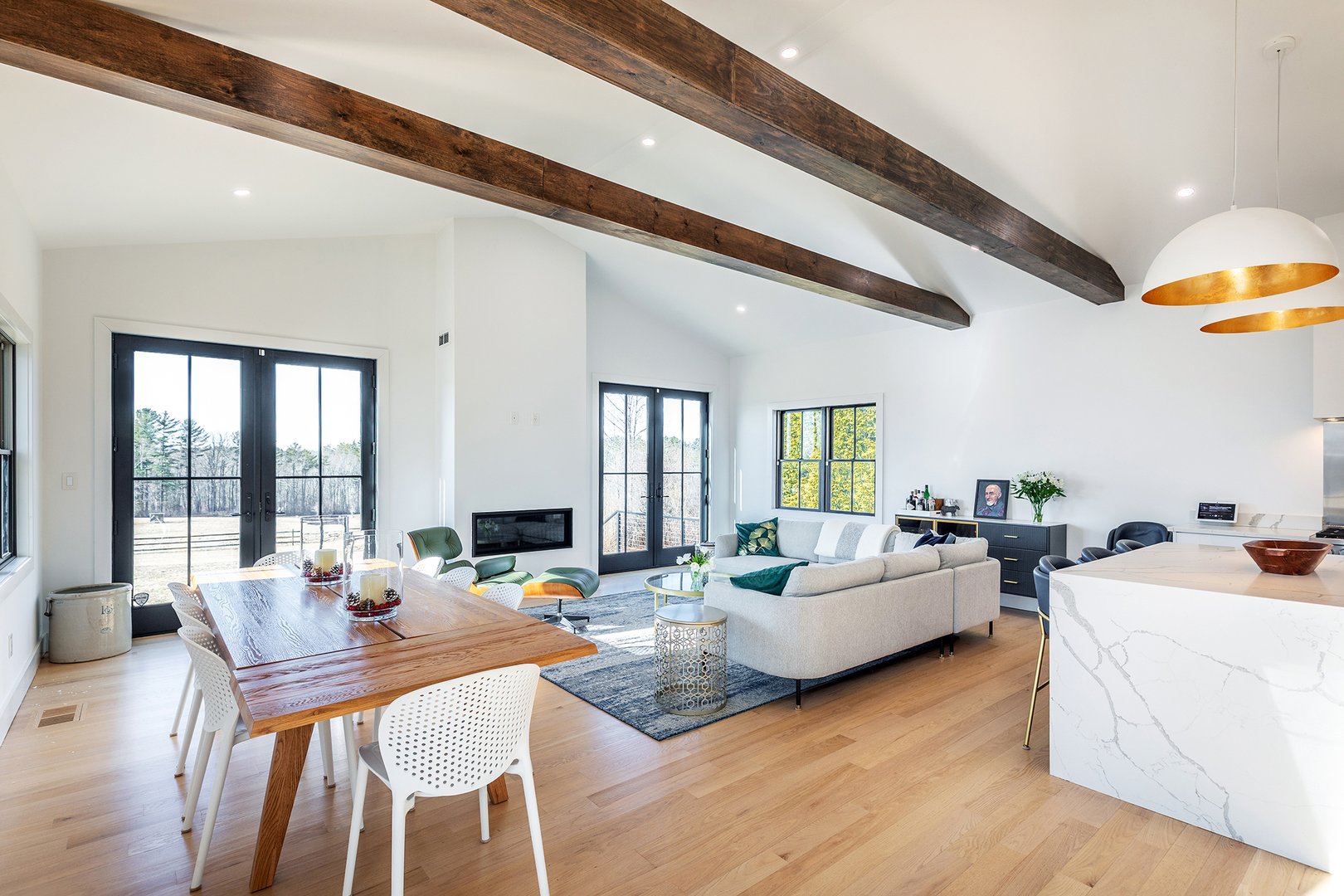 323 Wells Hill Road Photo 1