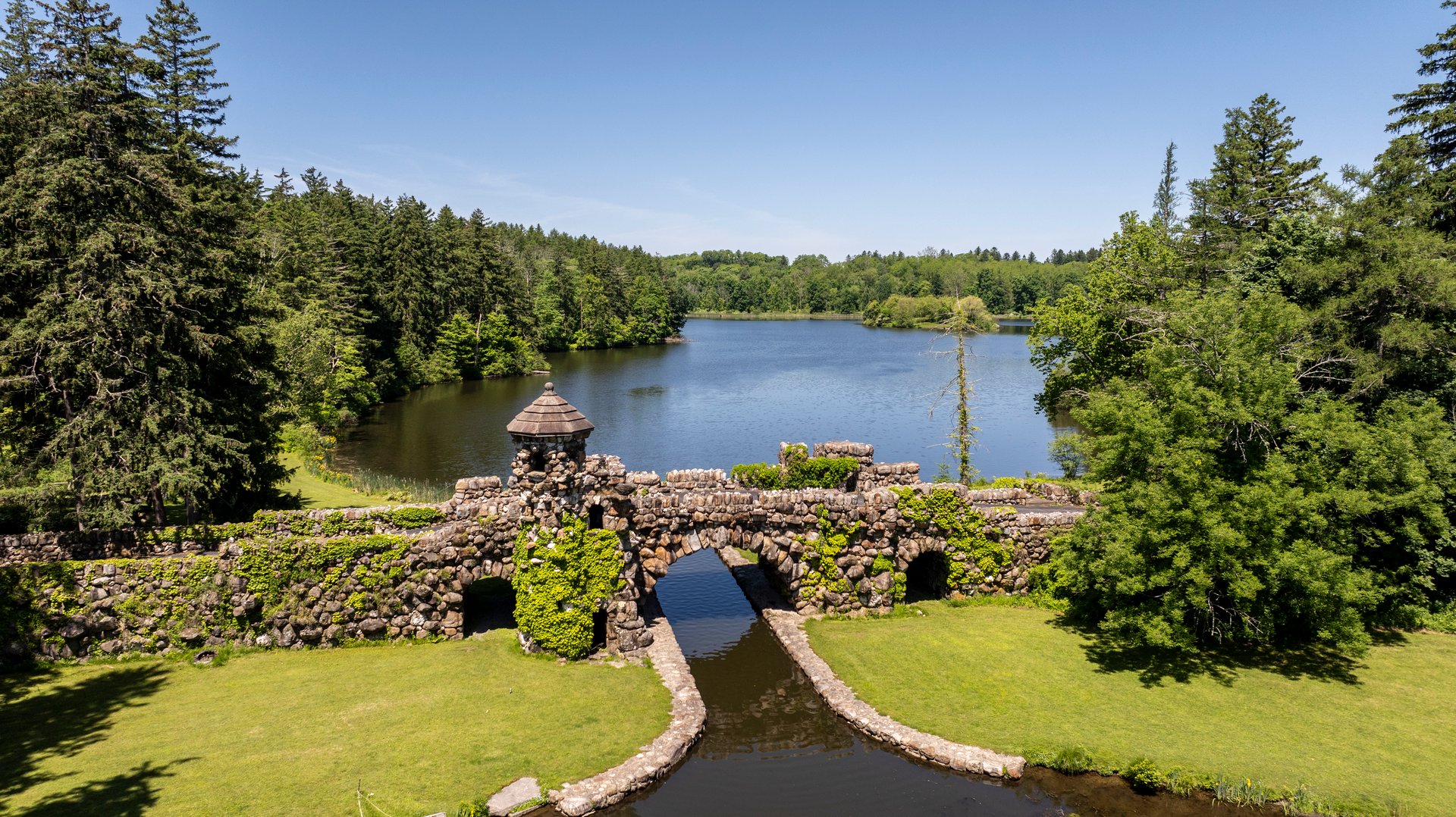 45 Hitchcock Lane Photo 9