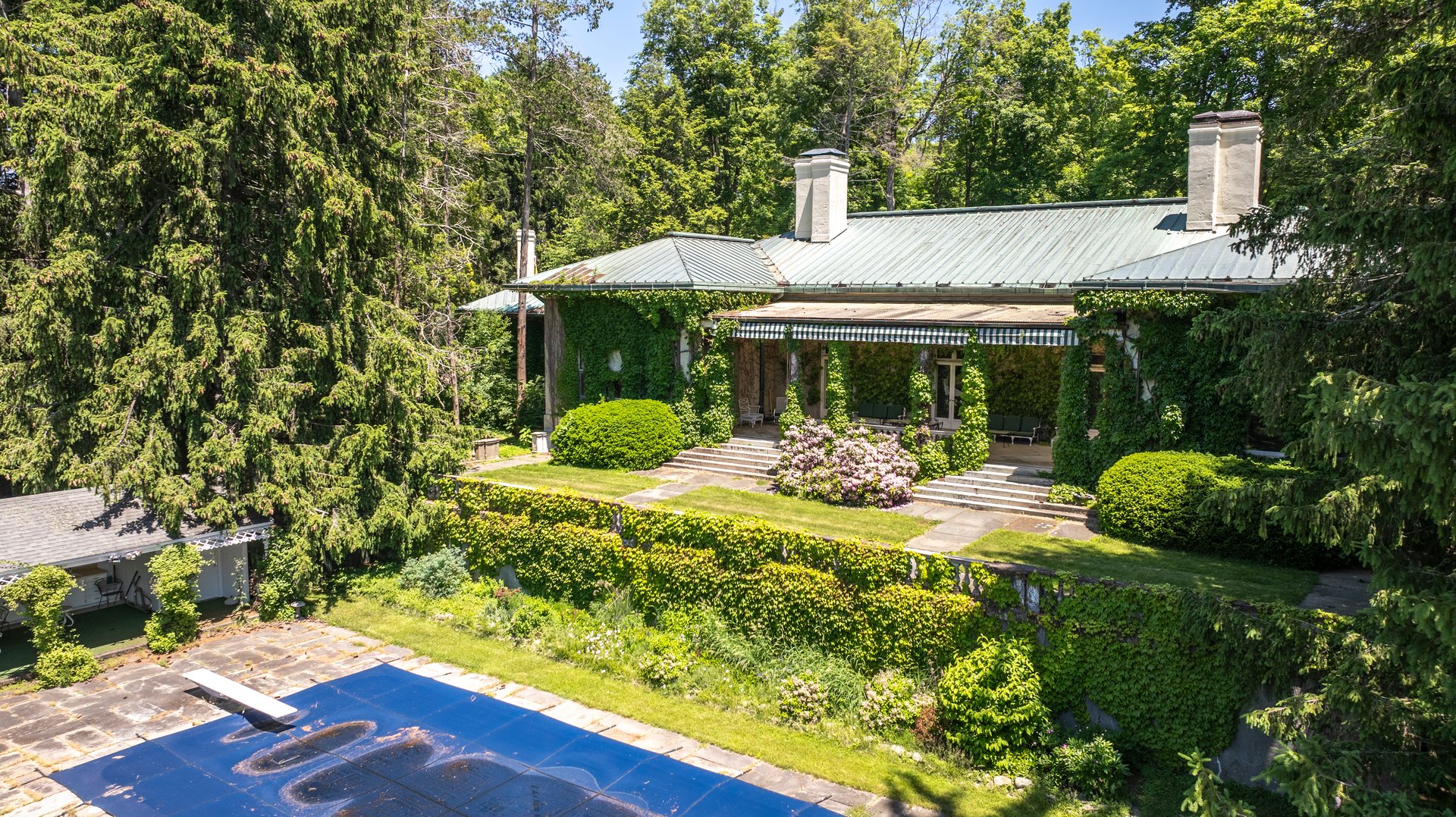 45 Hitchcock Lane Photo 27