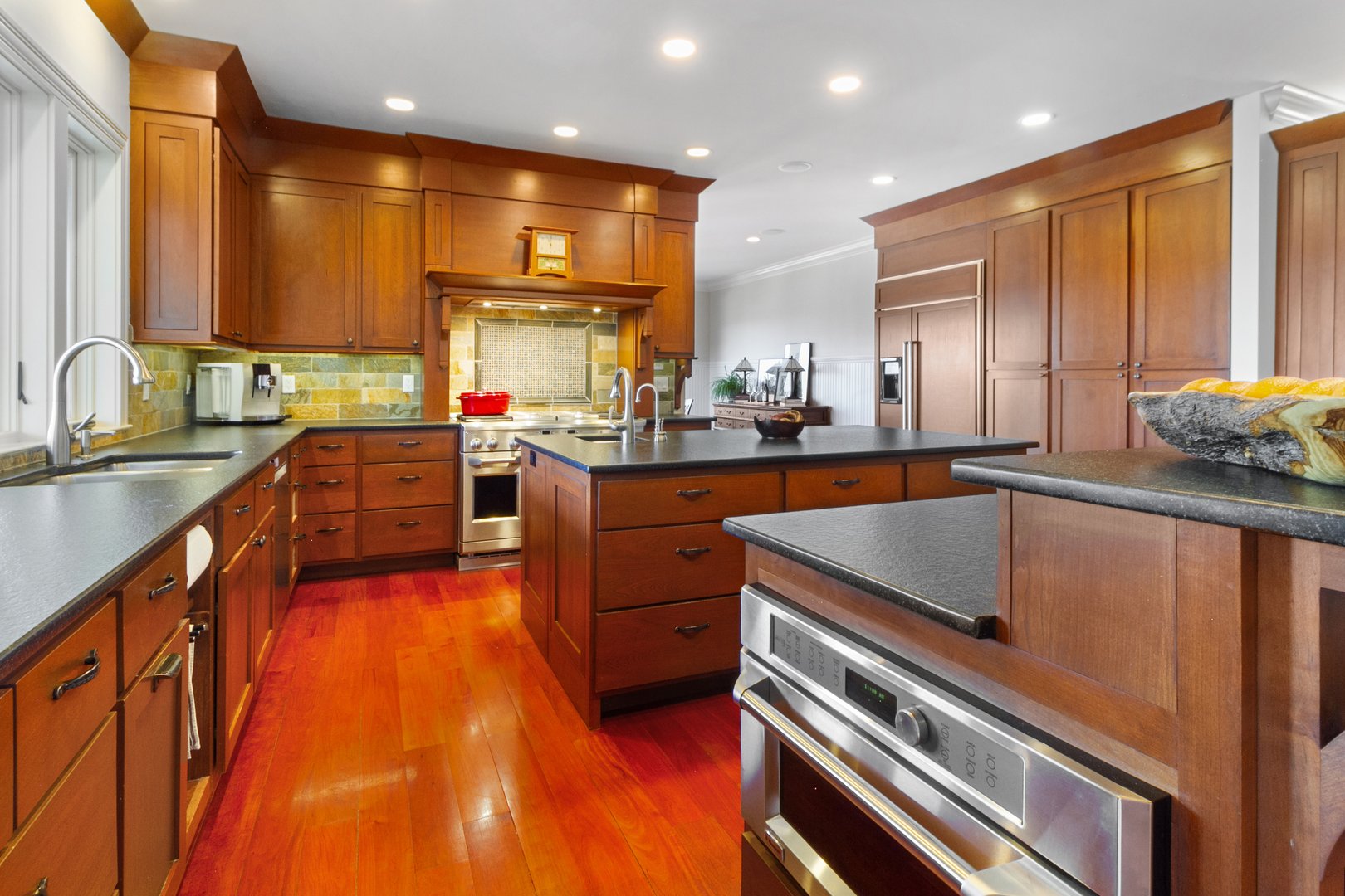 24 Country Club Lane Photo 9