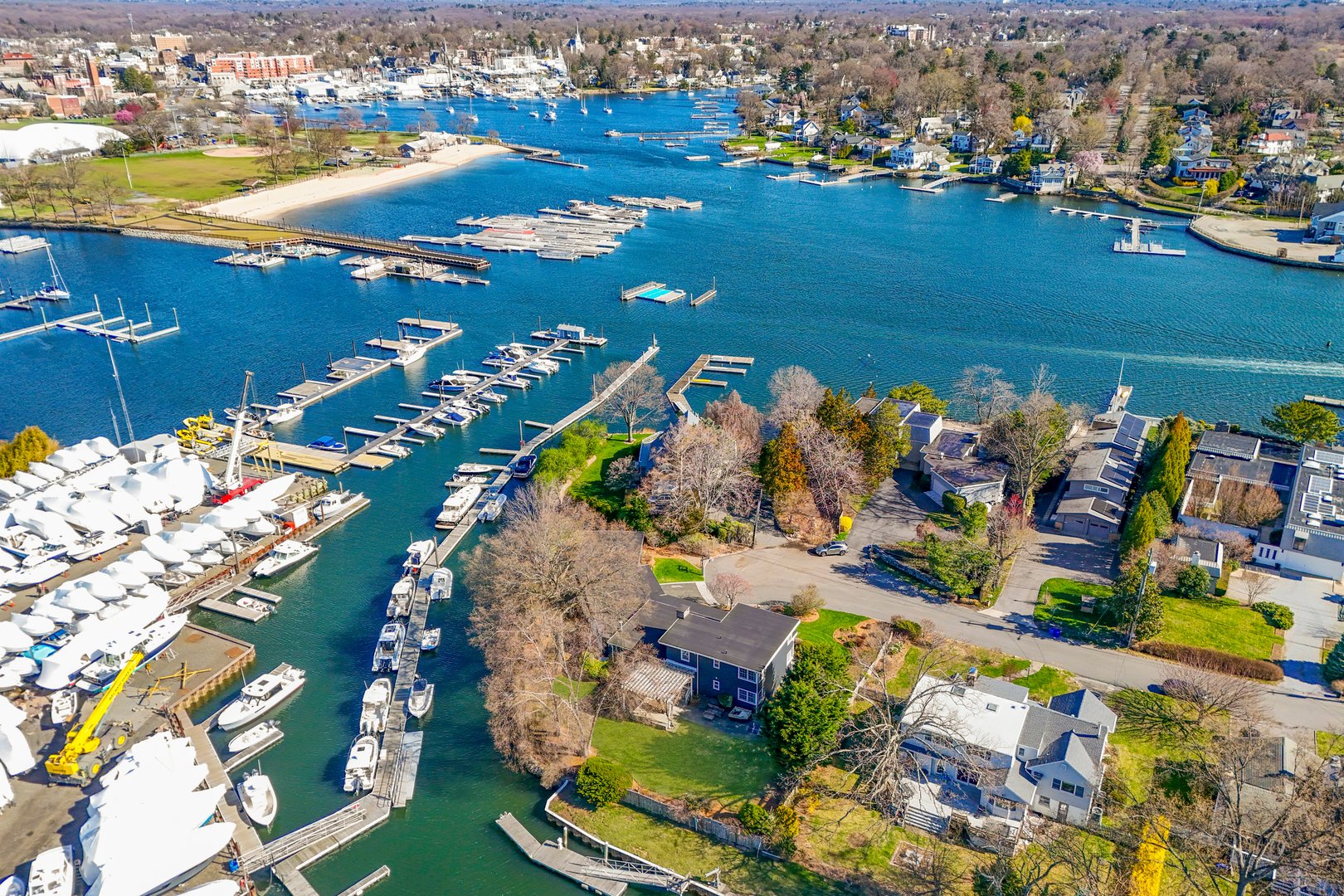 705 The Crescent Photo 3