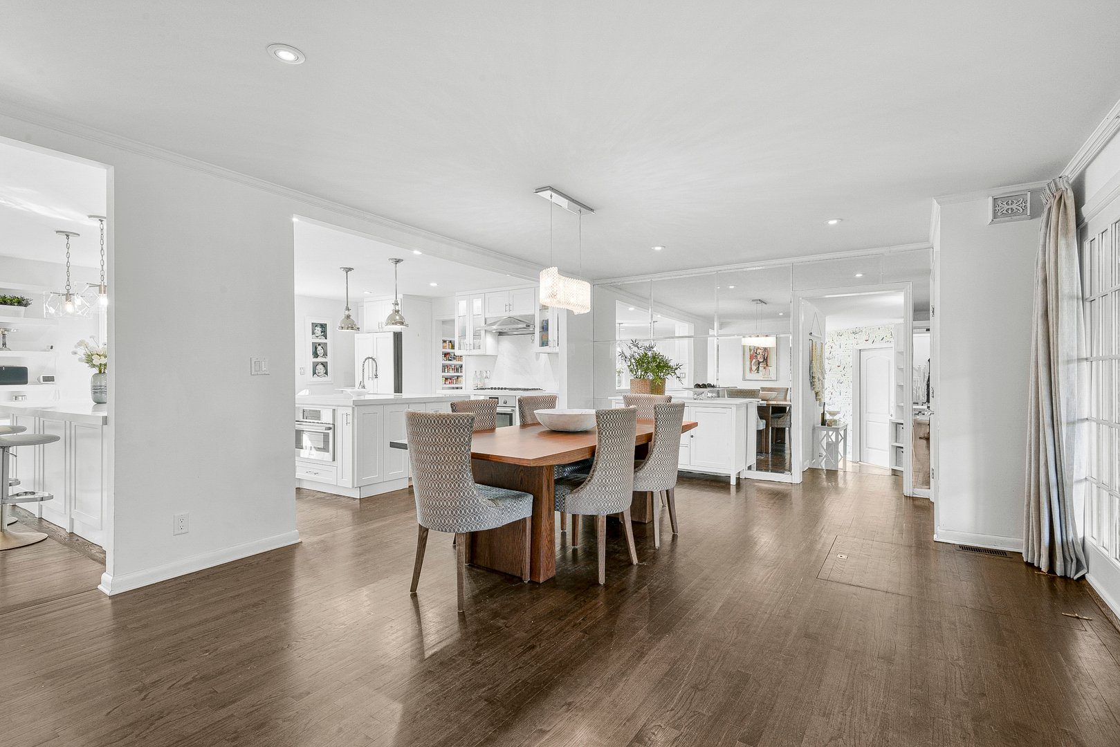 705 The Crescent Photo 12