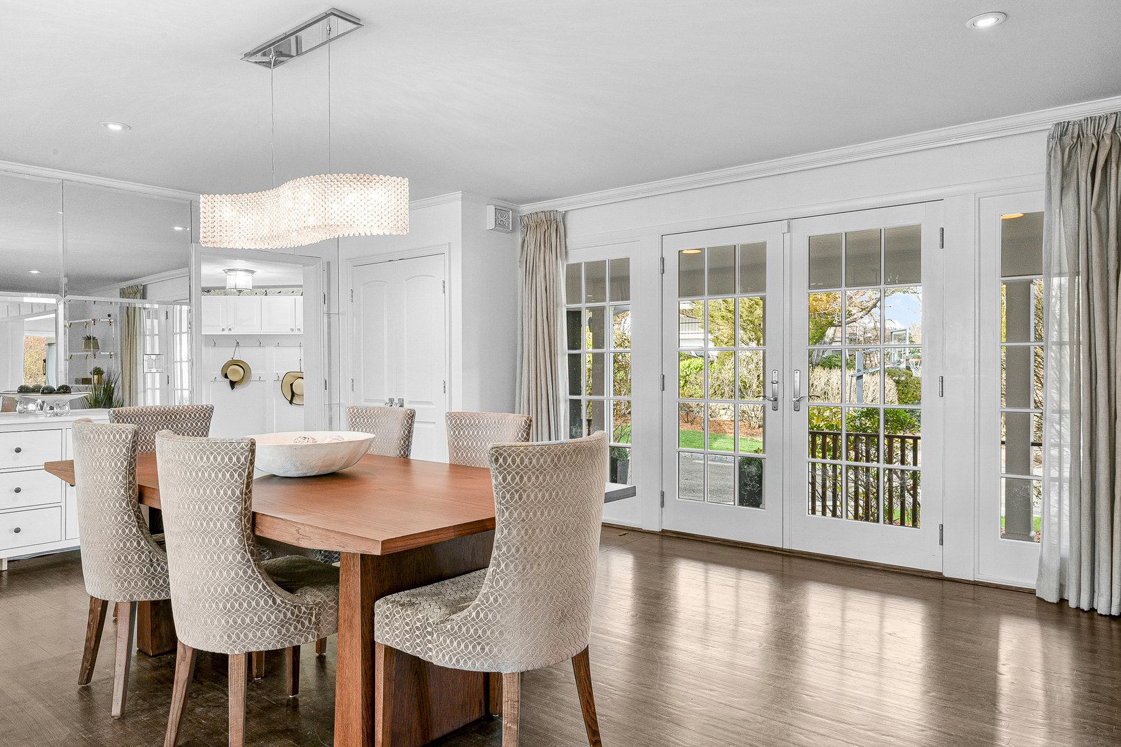 705 The Crescent Photo 13