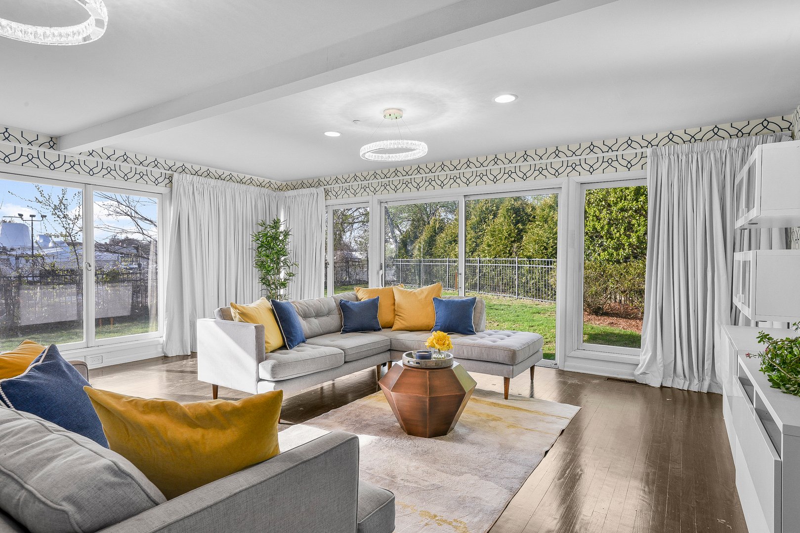 705 The Crescent Photo 20