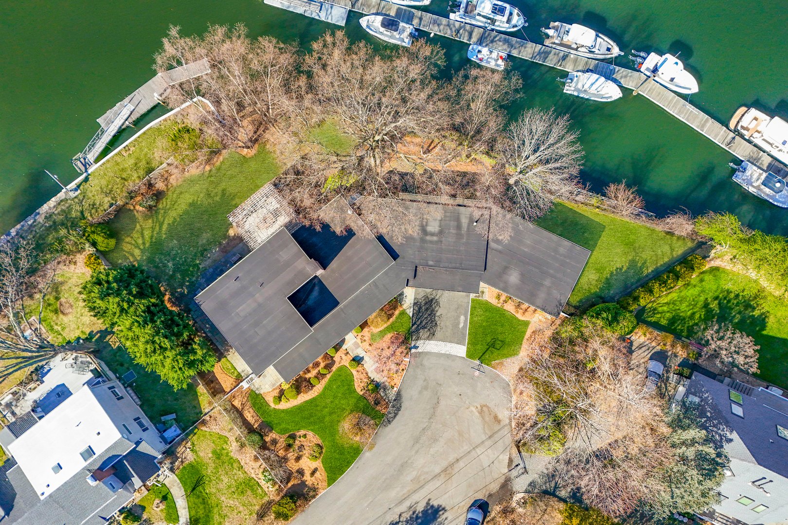 705 The Crescent Photo 41