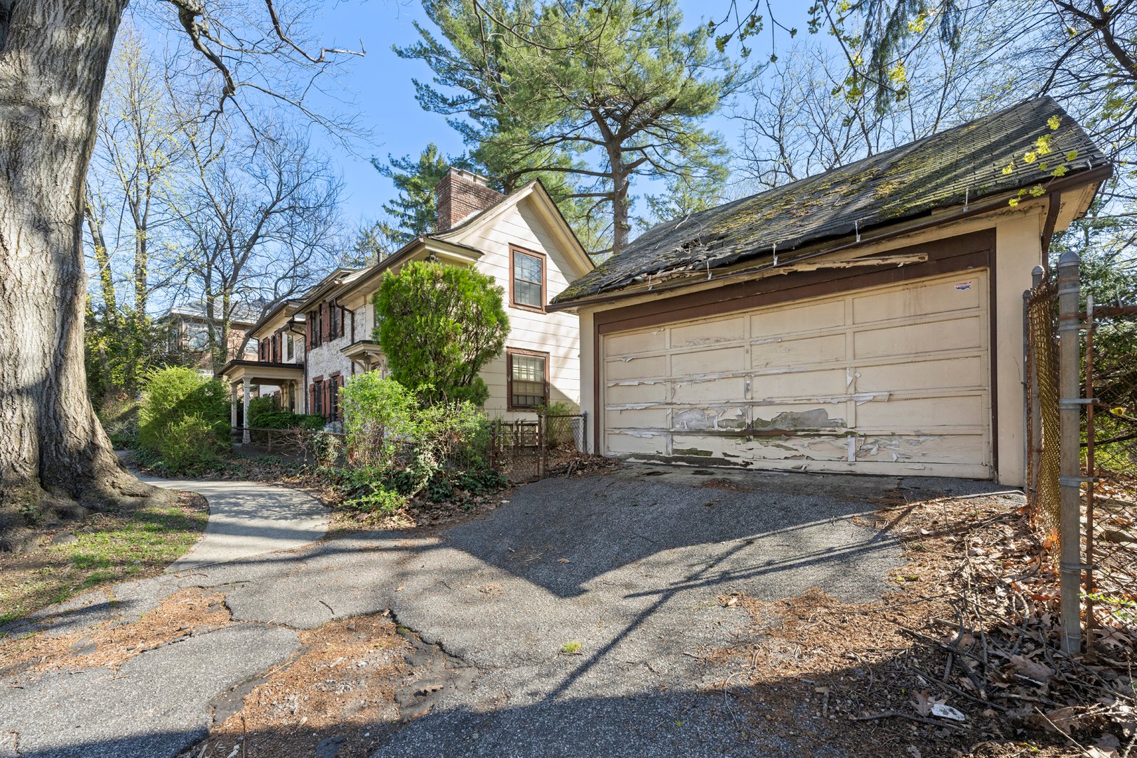 5122 Post Road Photo 3