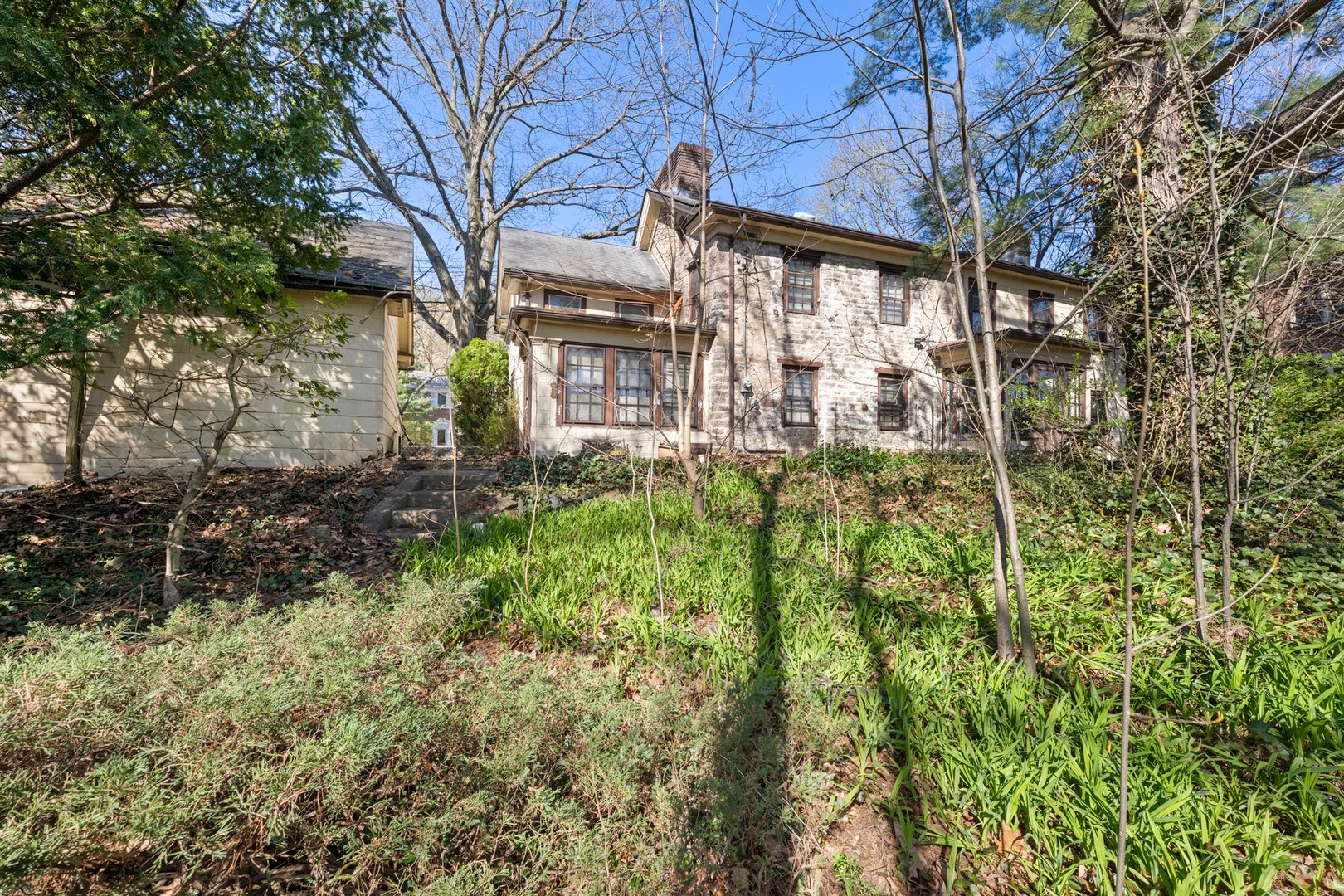 5122 Post Road Photo 5