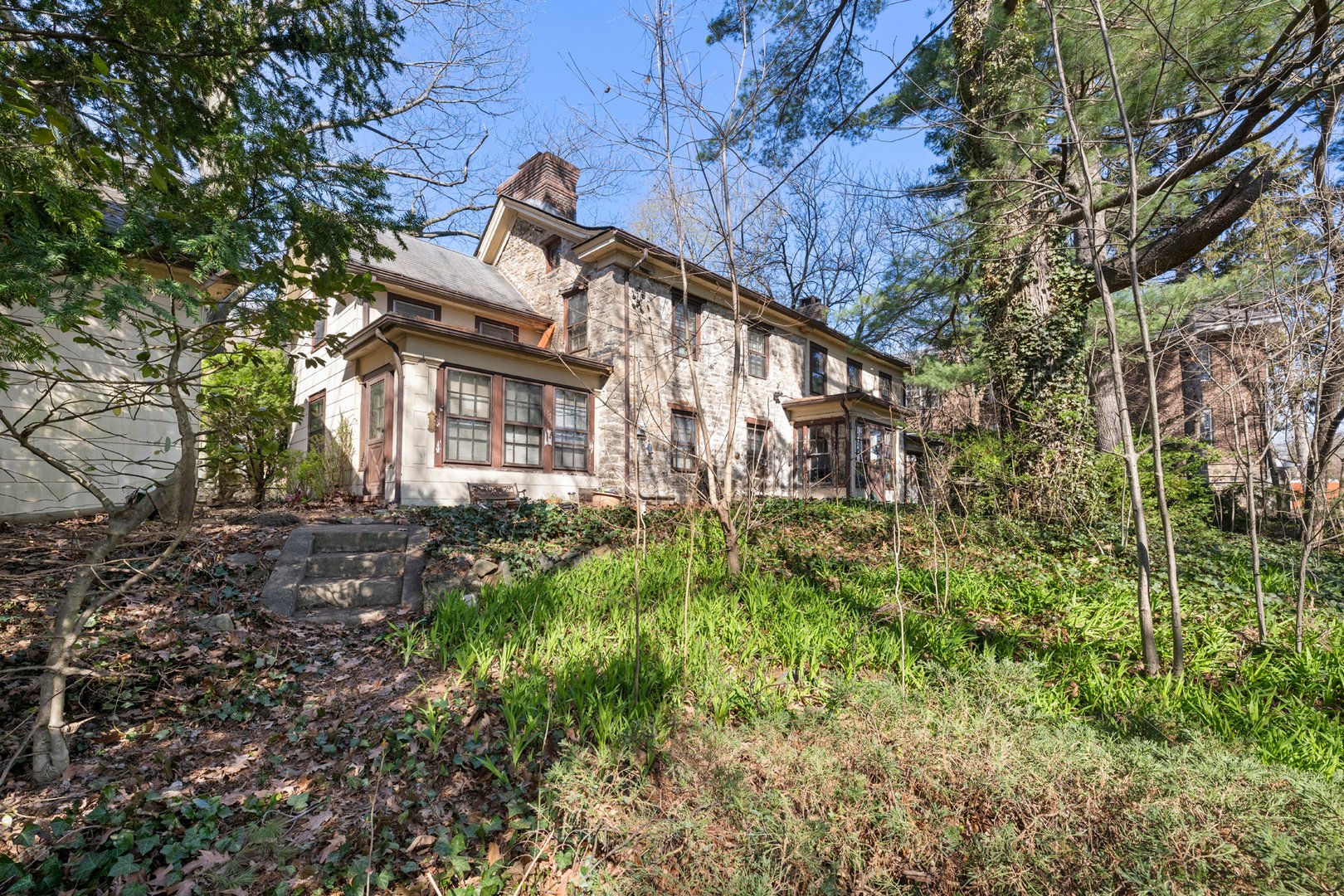 5122 Post Road Photo 6