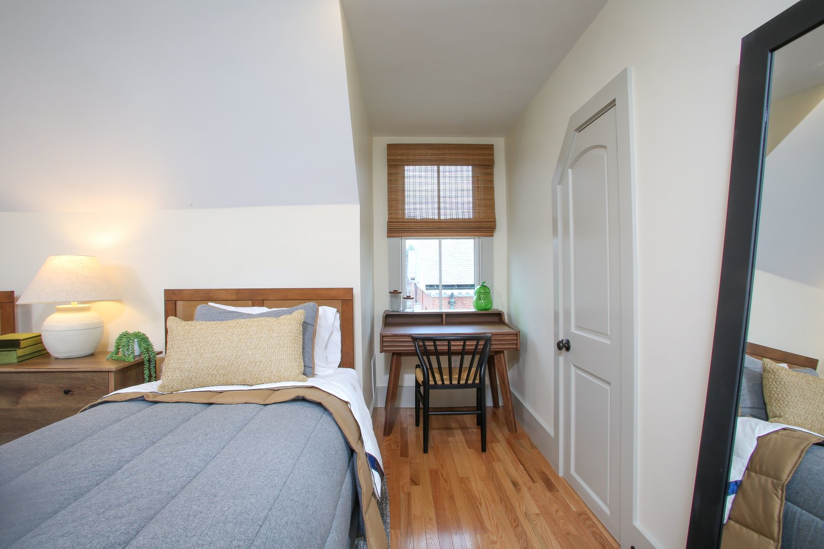 44 Main St #4 Photo 6