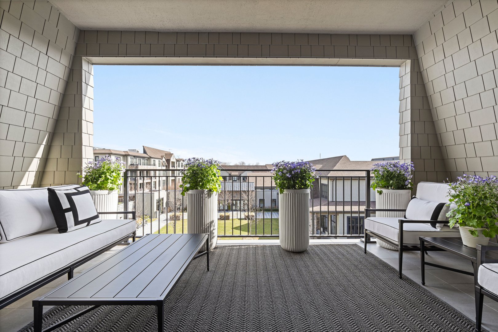 120 Old Post Road  #E305 Photo 25