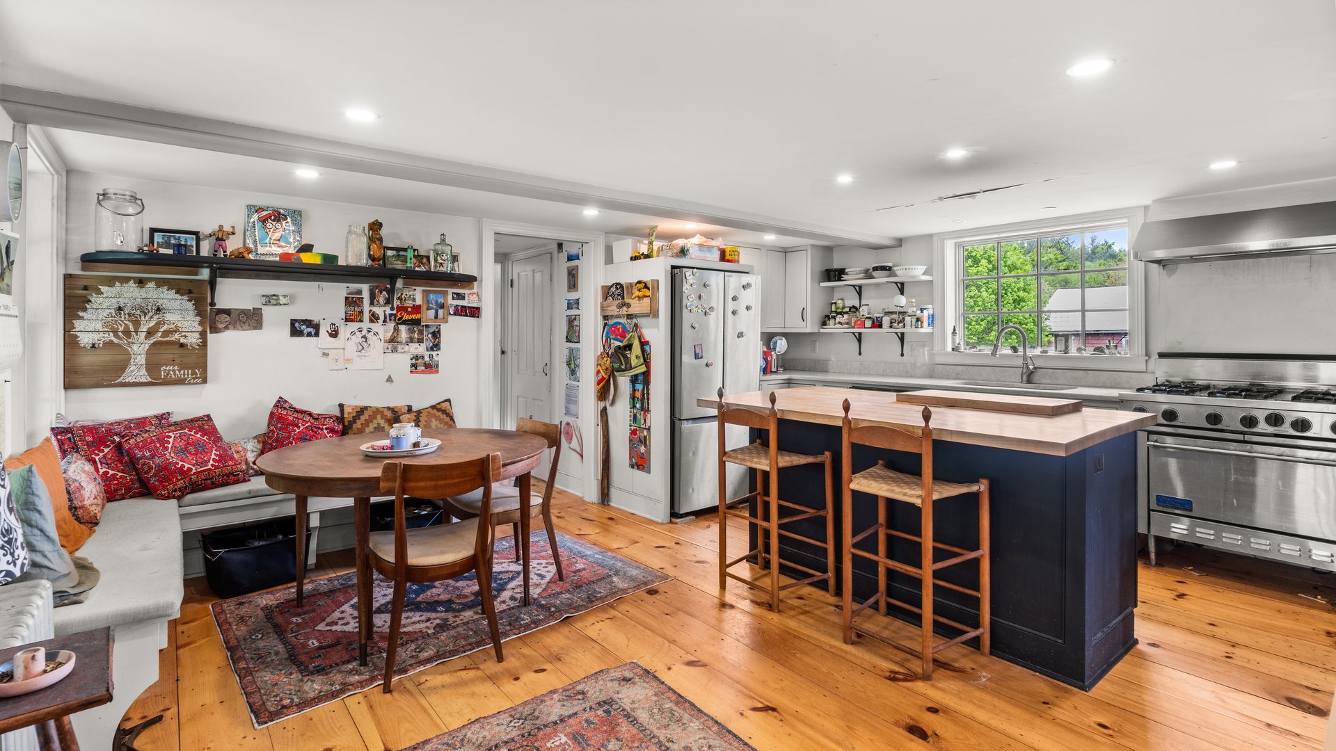 32 S Main Rd Photo 4