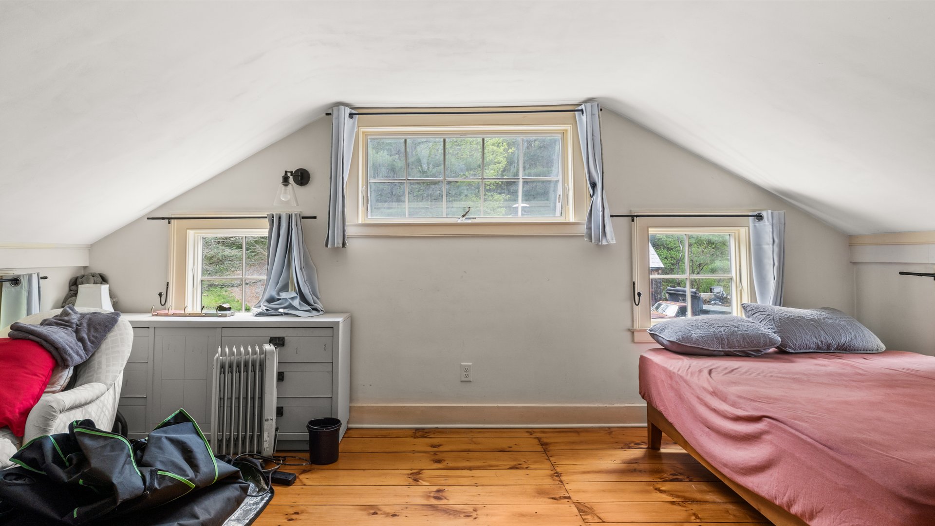 32 S Main Rd Photo 13