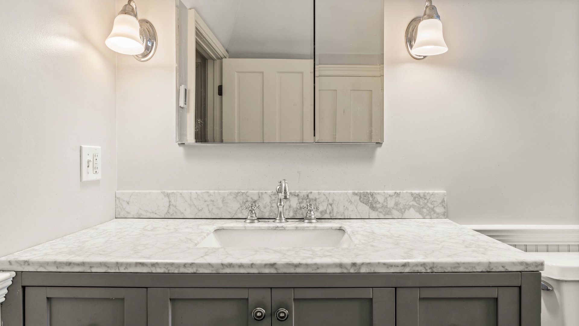 32 S Main Rd Photo 14