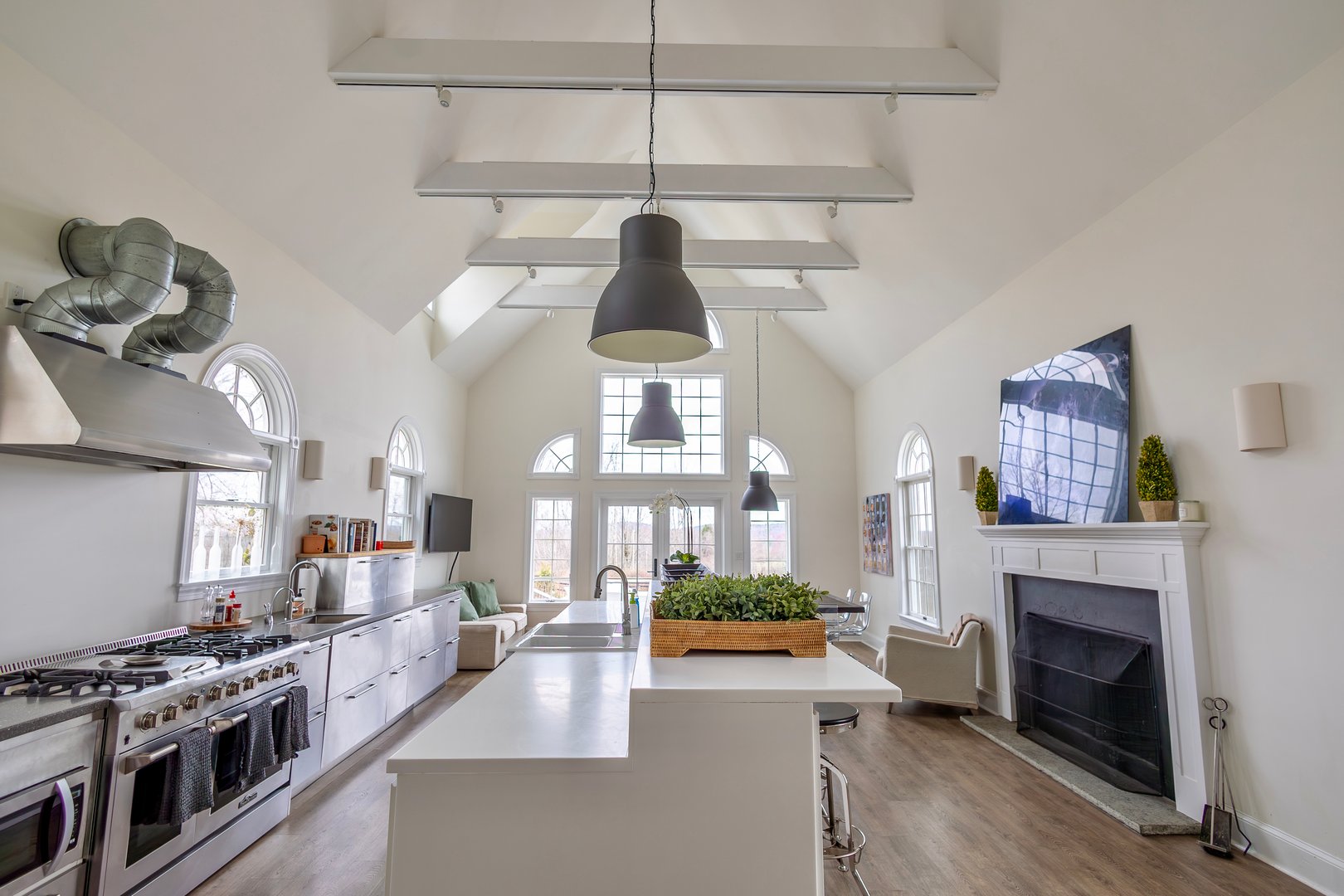 20 Orchard Hill Drive Photo 7